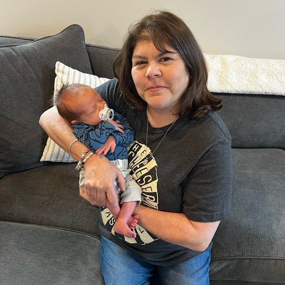 Meet your Posher, Lauren - Picture 4 of 5